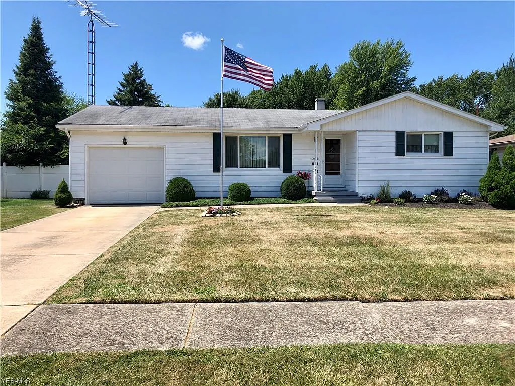 2460 Didrickson Dr photo 1