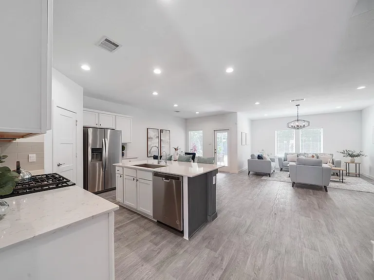 14379 Sweet Meadow Trl — Photo 6