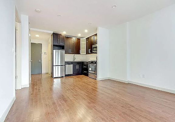 2nd image of 57 Graham Ave APT 4B