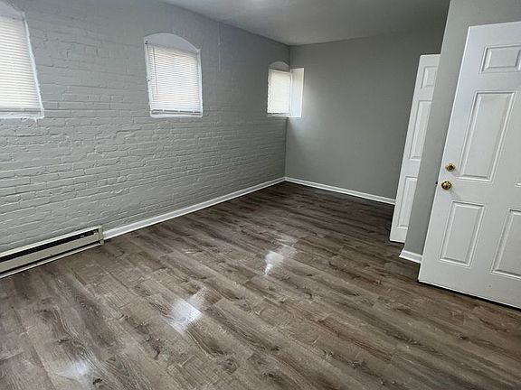 4th image of 2772 Lancashire Rd Unit 6