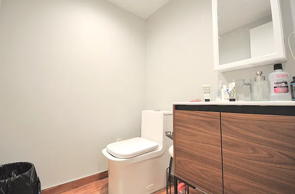 Rented by Corcoran | media 23