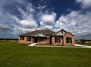 136 Hillview Trl, Decatur, TX 76234