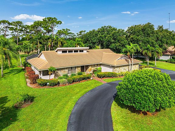3rd image of 9405 Dundee Drive