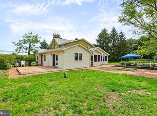 522 Creek Rd, Moorestown, NJ 08057