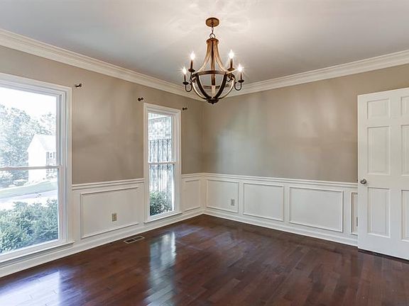 5th image of 2620 Shadow Pine Dr