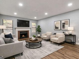 1502 Huntingdon Chase, Sandy Springs, GA 30350
