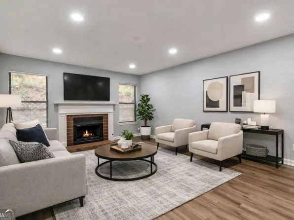 1502 Huntingdon Chase, Sandy Springs, GA 30350