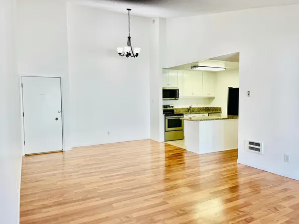 607 S Prospect Ave Unit 301, Redondo Beach, CA 90277
