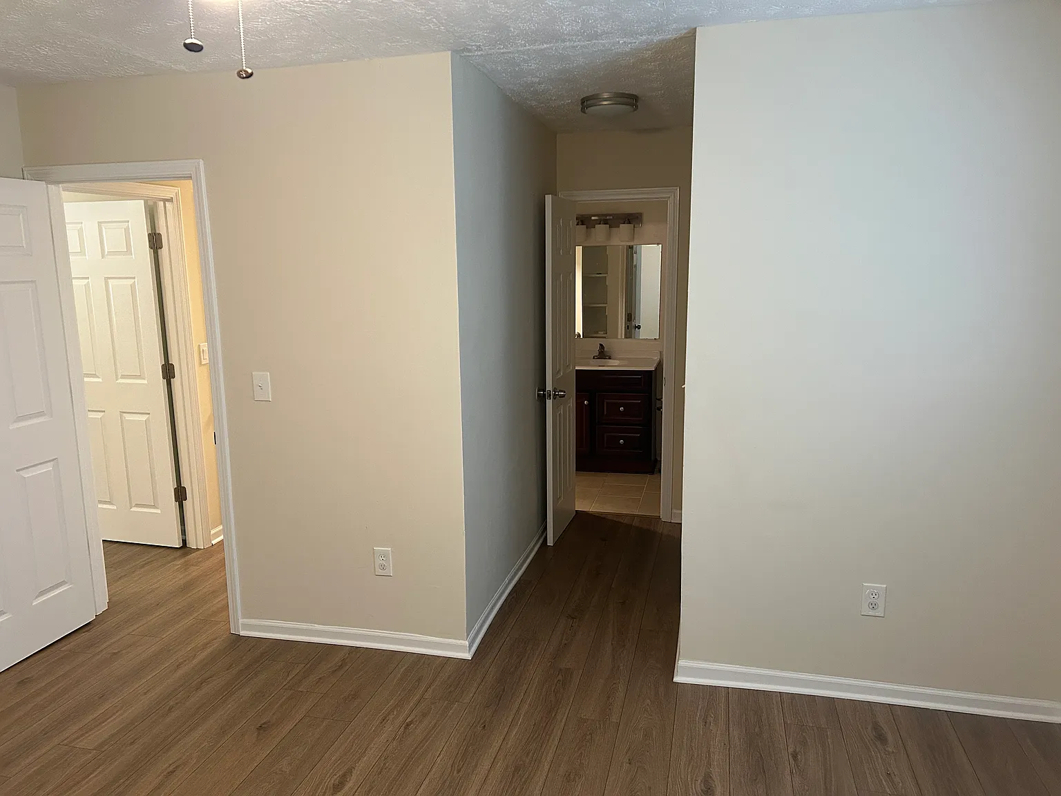 2 bed, 1092 sqft, $1,375 — Photo 3