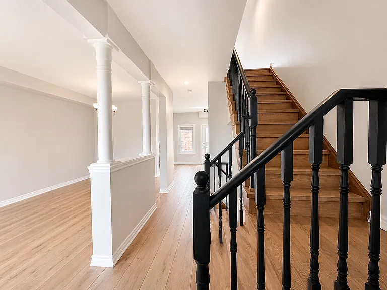 204 Springstead Ave — Photo 4