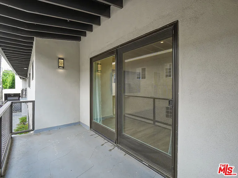 337 N Oakhurst Dr #6 — Photo 10