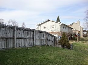 2nd image of 2907 Newbern Dr