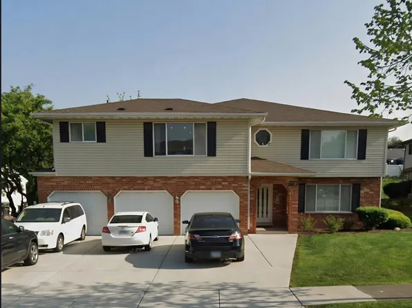 309 Dawn Ct APT C, Bloomingdale, IL 60108