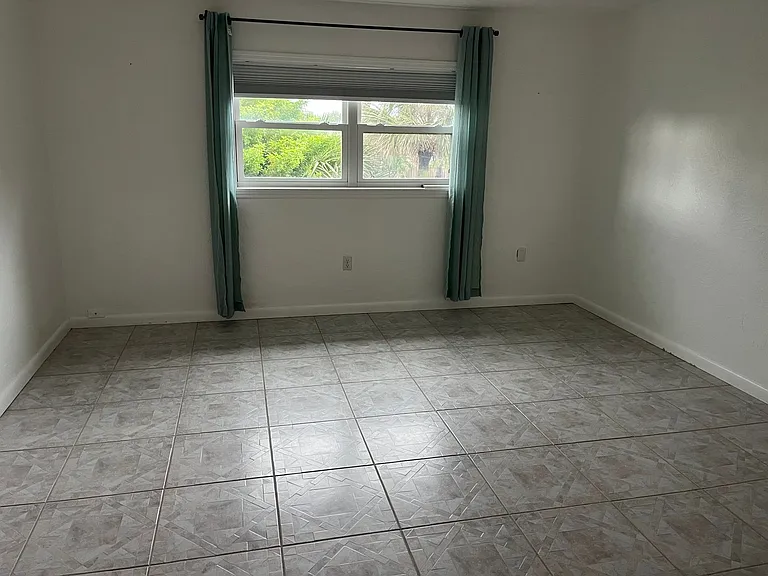 1510 Ocean Shore Blvd #409 — Photo 12