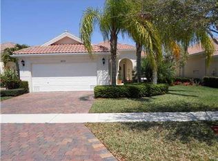 8075 Laborie Ln, Wellington, FL 33414