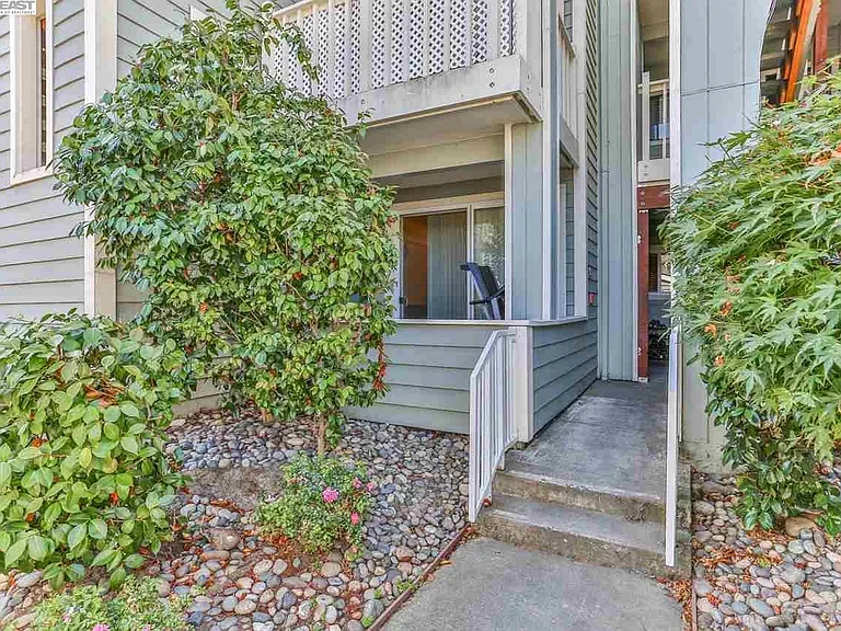 3416 Deerwood Ter #112 — Photo 7