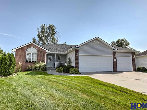 2nd image of 3920 Diablo Cir