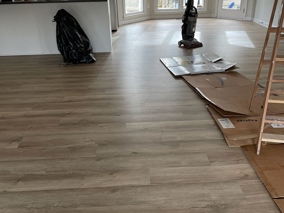 1st image of 21 Market Cir