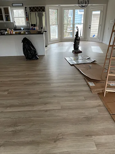 21 Market Cir Photo 1