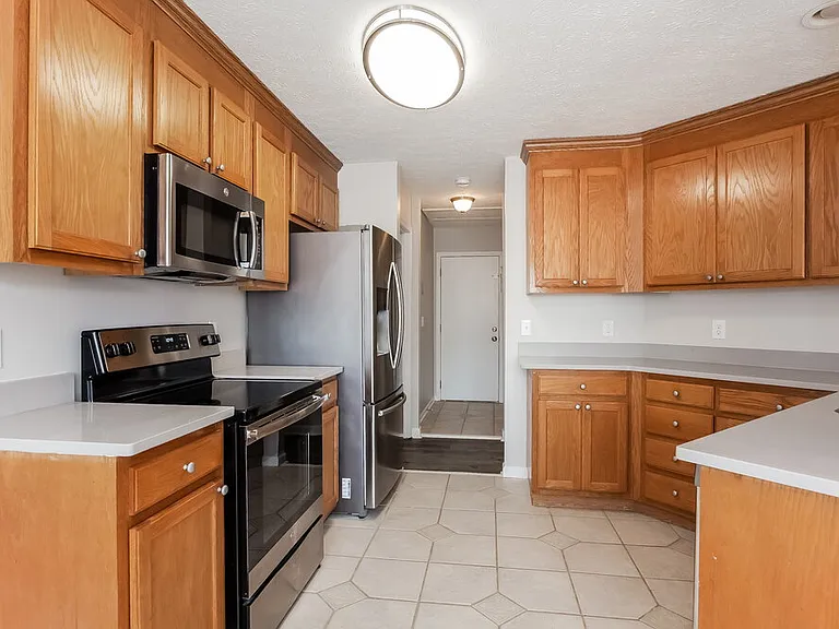 634 Loch Lomond Cir — Photo 7