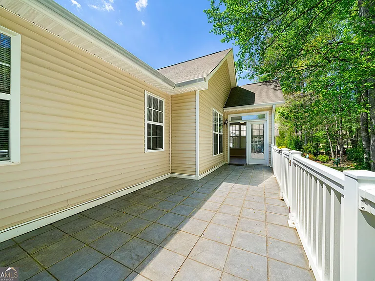 1221 Pinehurst Dr — Photo 15