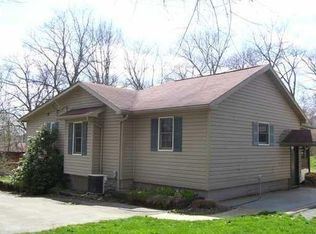 2104 Marion Ave, New Castle, PA 16105