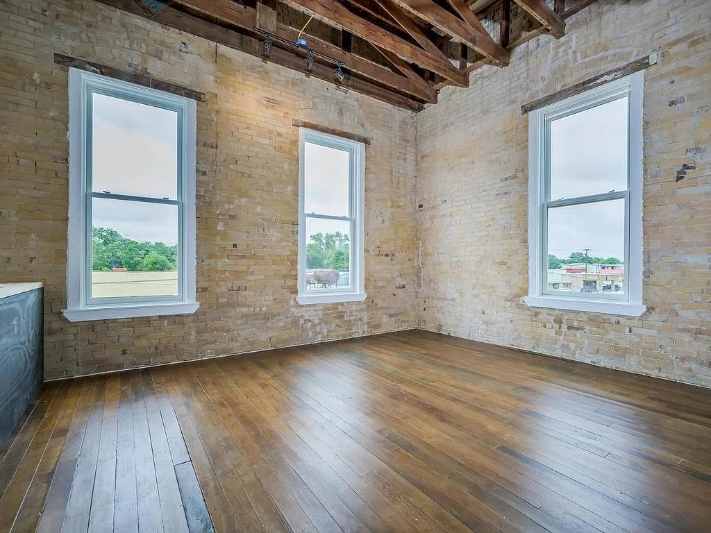 2 bed, 1.0 bath, 710 sqft, $1,500 — Photo 4