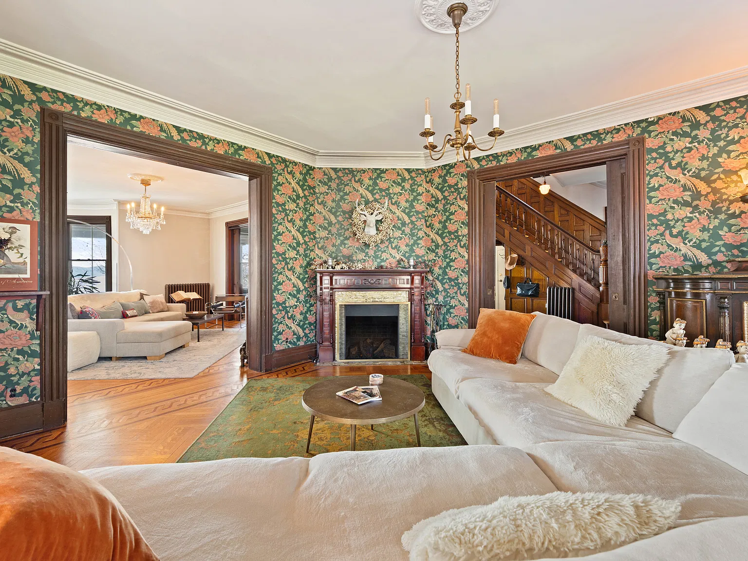 4 bed, 3.5 bath, 4546 sqft, $6,500 — Photo 4