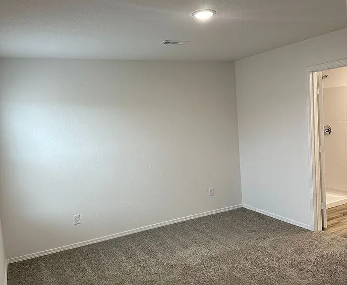 8213 Eastwood Creek Dr — Photo 12