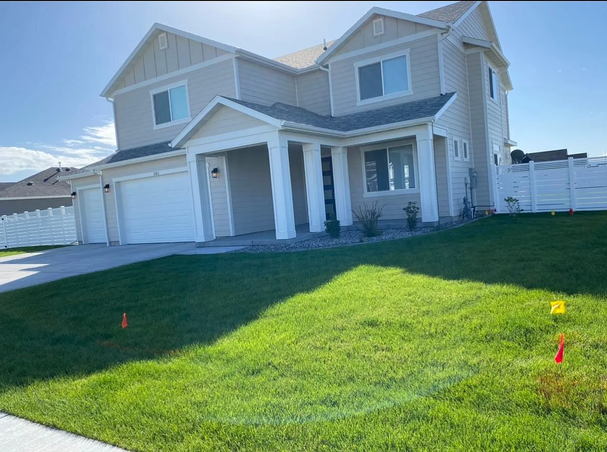 282 Cameron Loop — Photo 2