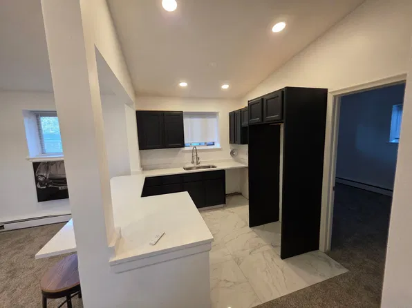 17270 Bentler St APT 43, Detroit, MI 48219