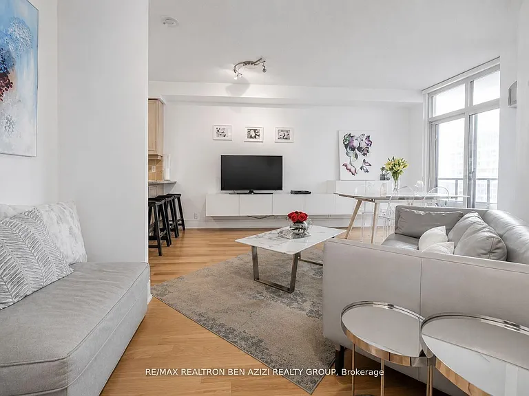 80 Harrison Garden Blvd #2324 — Photo 3