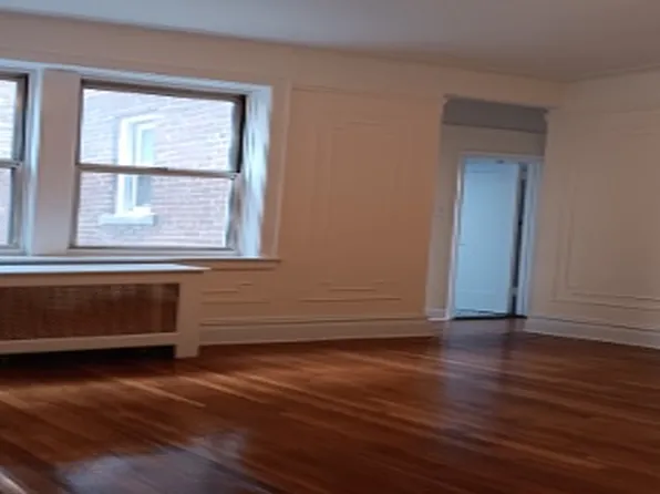 77-44 Austin Street image 1 of 8