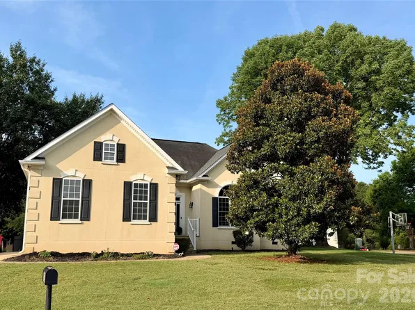4025 Bamborough Dr, Fort Mill, SC 29715