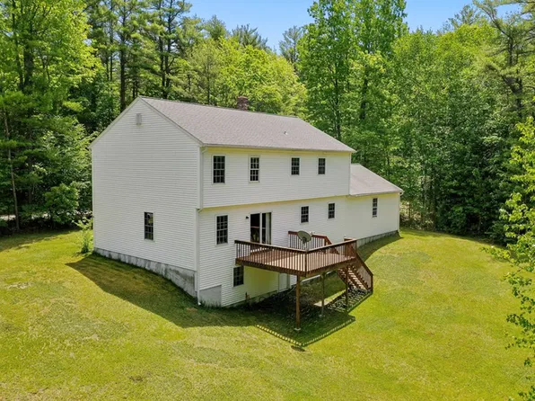 116 Stone St, Gardner, MA 01440