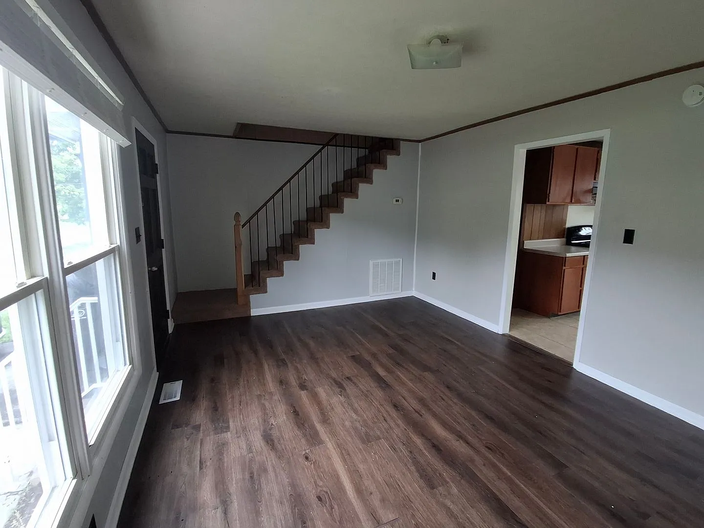 168 Franklin Drive — Photo 4