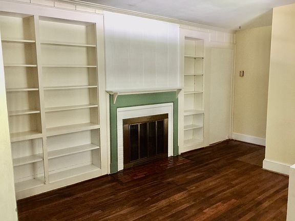 Main living room with Fireplace and built-ins