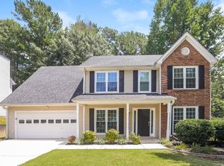 611 Simon Park Cir, Lawrenceville, GA 30045