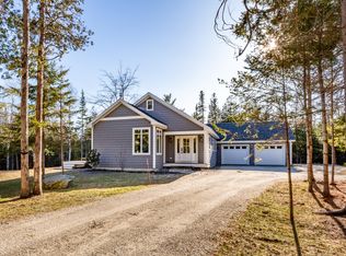 54 Forest Hill Ln, Surry, ME 04684