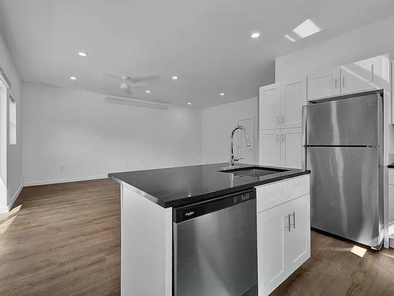 Saddle Lofts Apartments — Photo 87
