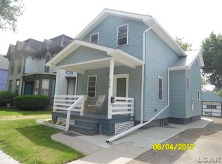 656 Dennis St, Adrian, MI 49221