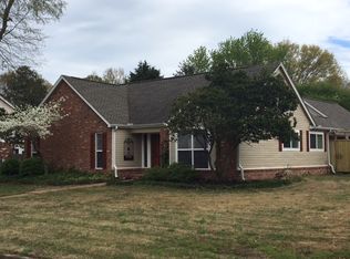 7025 Woodsong Cv, Germantown, TN 38138