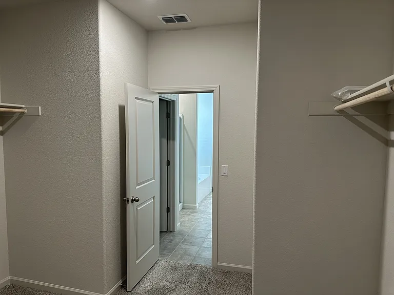 7042 Mauna Loa Way — Photo 38