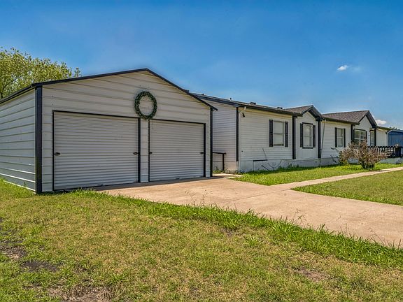 2nd image of 129 Eagle Ridge Dr