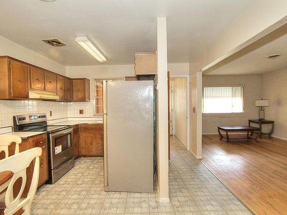 5th image of 243 Columbine Avenue #B