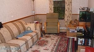5th image of 1315 Canterbury Ln