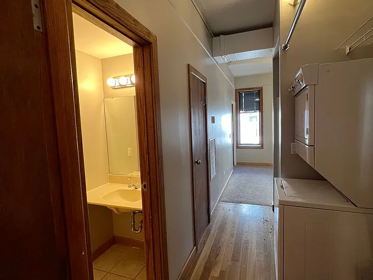 2323 W 30th Ave — Photo 7