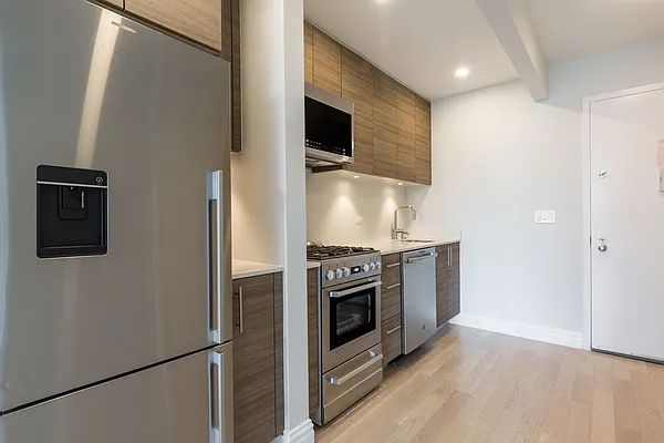 Rented by Stonehenge NYC LLC | media 3