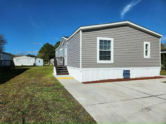 1400 Banana Rd #112
