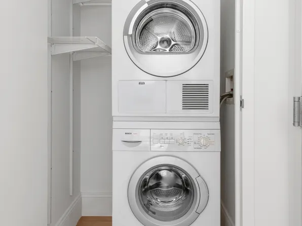 125 West 22nd Street 2A image 7 of 7